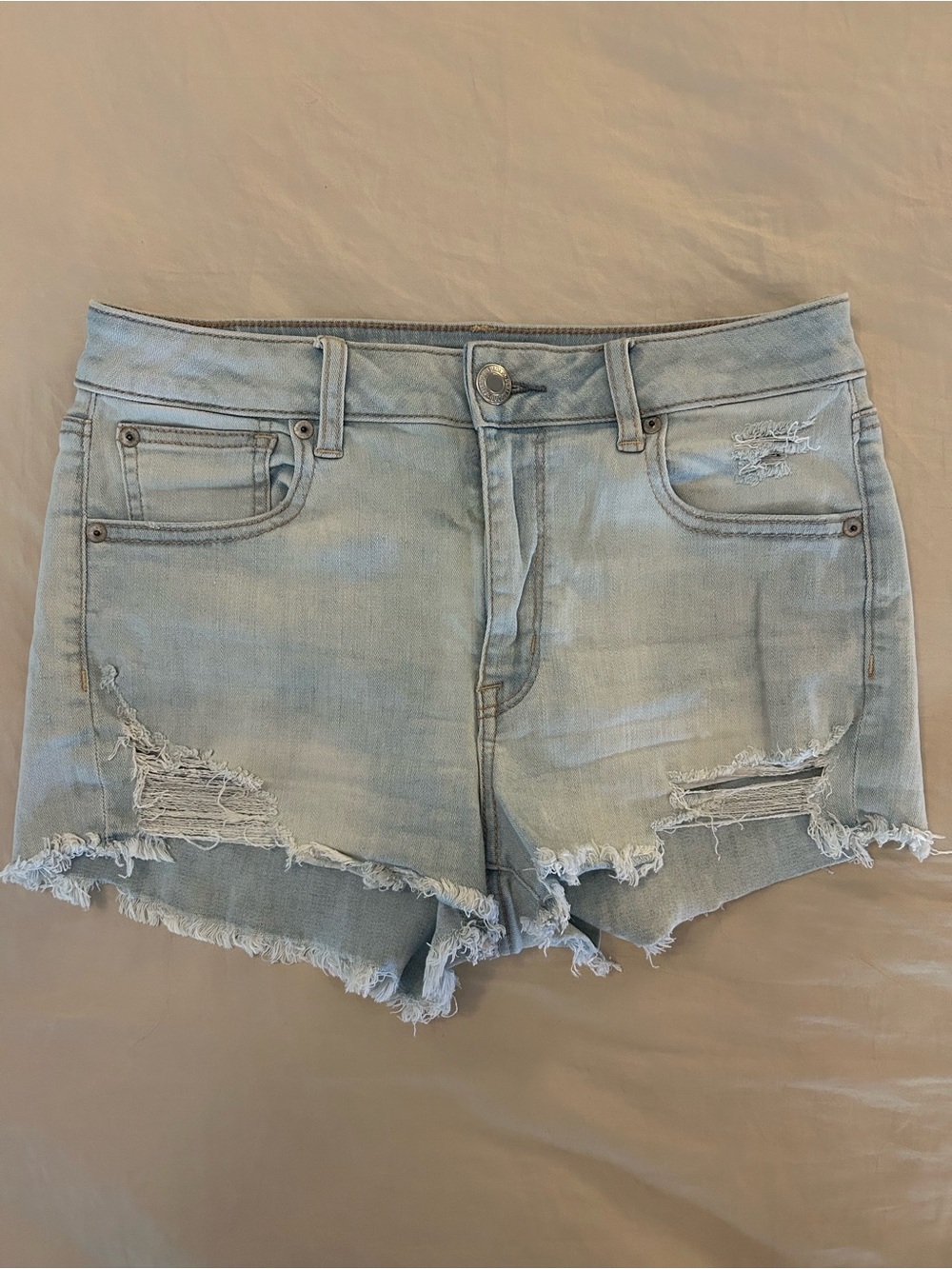 American Eagle Outfitters Light Blue Distressed Denim Shorts - Picture 1 of 4